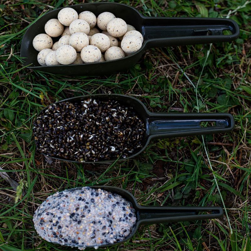 Trakker Bait Scoop Set