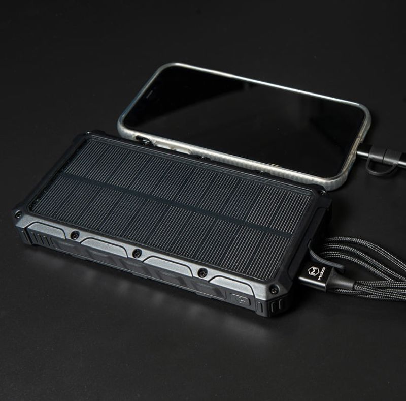 Wolf SPB-16 Solar Powerbank